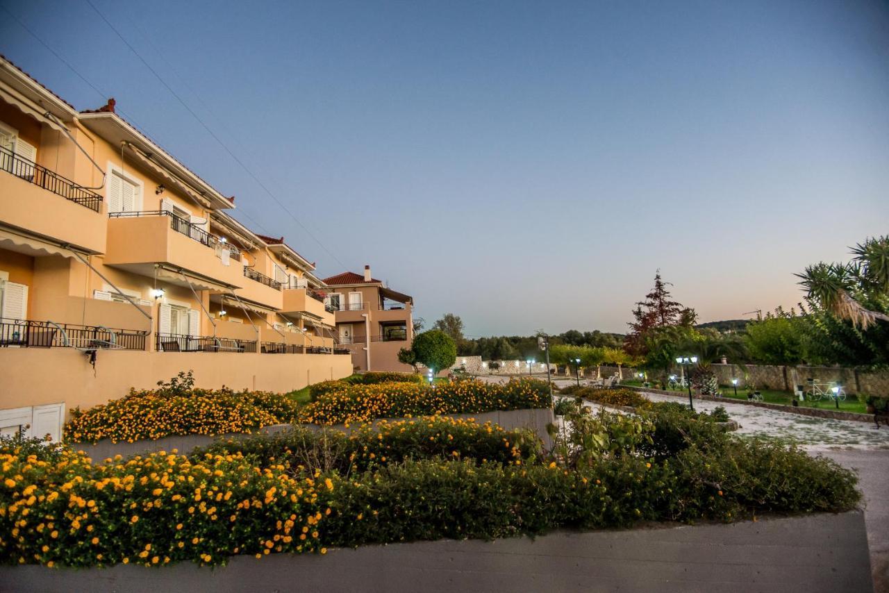 Aristotelis Apartments Razáta Exterior foto